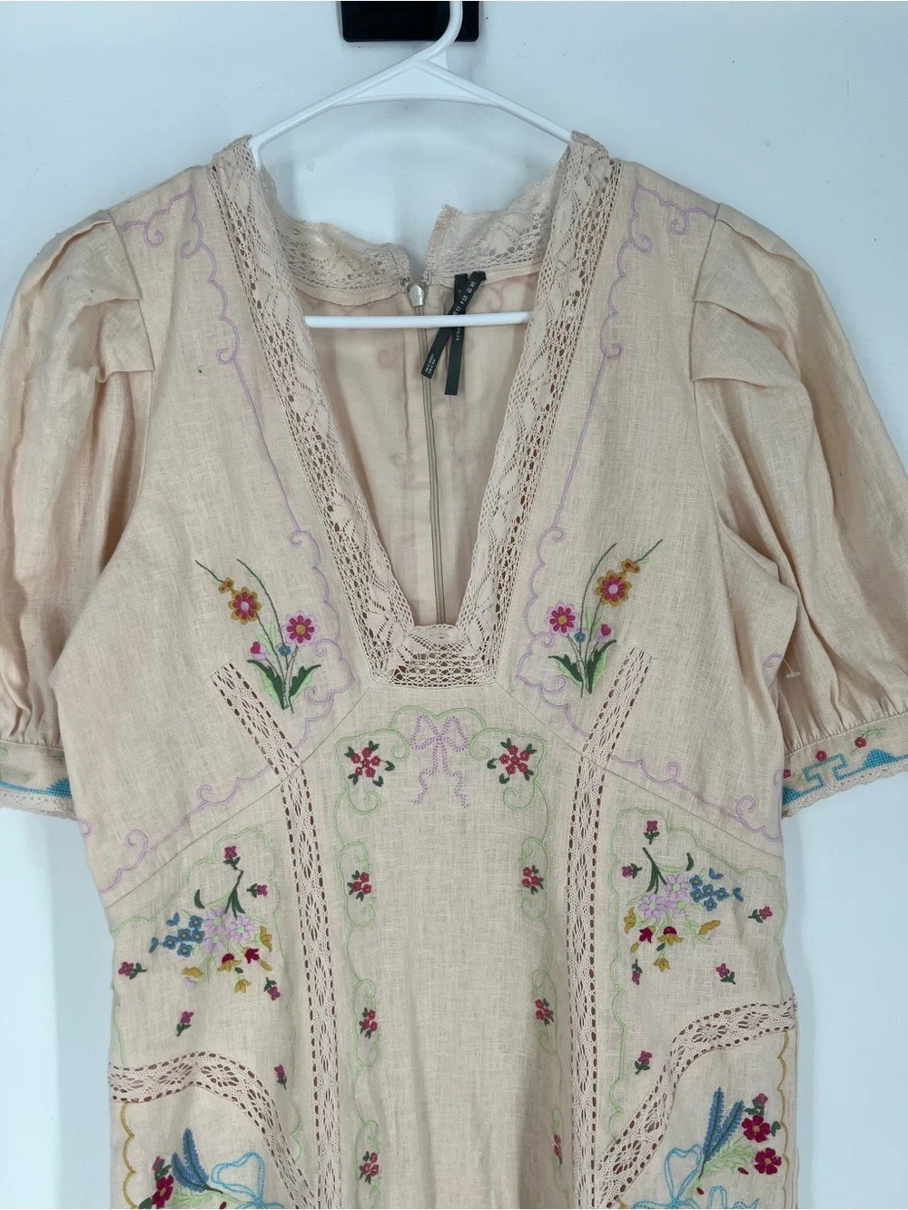Anthropologie Pink Floral Embroidered Linen Blend V Neck Mini Dress 6 NWOT - Picture 6 of 11